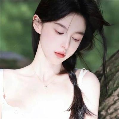 绿杨移作两家春